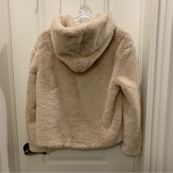 stradivarius faux fur jacket - Picture 2 of 6